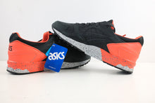 Load image into Gallery viewer, ASICS Gel-Lyte V Undefeated Fasle Flag