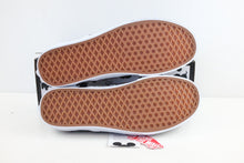 Load image into Gallery viewer, Vans Classic Slip-On Disney Mickey Mouse