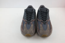Load image into Gallery viewer, Adidas Yeezy Boost 700 Mauve