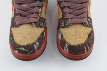 Load image into Gallery viewer, Nike SB Dunk Low Reese Forbes Hunters