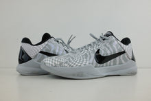 Load image into Gallery viewer, Nike Kobe 5 Protro Zebra PE