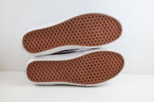 Load image into Gallery viewer, Vans Syndicate x WTAPS Sk8-Hi OG