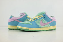 Load image into Gallery viewer, Nike SB Dunk Low Verdy Visty