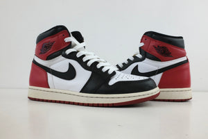 Air Jordan 1 Retro High Black Toe (2016)