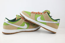 Load image into Gallery viewer, Nike SB Dunk Low Escargot