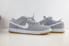 Load image into Gallery viewer, Nike SB Dunk Low Pro ISO Orange Box Wolf Grey Gum