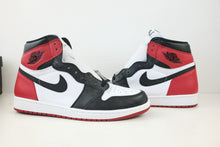Load image into Gallery viewer, Air Jordan 1 Retro High Black Toe (2016)