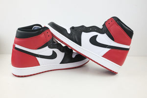 Air Jordan 1 Retro High Black Toe (2016)