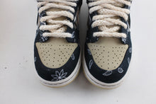 Load image into Gallery viewer, Nike SB Dunk Low Travis Scott