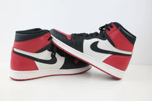 Load image into Gallery viewer, Air Jordan 1 Retro High Bred Toe