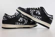 Load image into Gallery viewer, Nike SB Dunk Low Quartersnacks Zebra