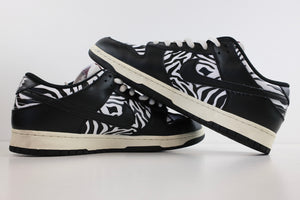 Nike SB Dunk Low Quartersnacks Zebra