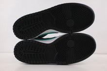 Load image into Gallery viewer, Nike SB Dunk High Diamond Supply Co.