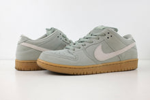 Load image into Gallery viewer, Nike SB Dunk Low Island Green Gum