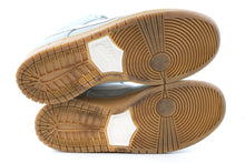 Load image into Gallery viewer, Nike SB Dunk Low Island Green Gum