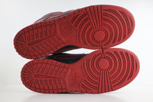Load image into Gallery viewer, Nike SB Dunk Low Concepts Red Lobster