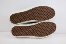 Load image into Gallery viewer, Vans OG Authentic Disney Mickey