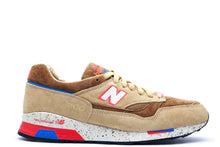 Load image into Gallery viewer, New Balance 1500 x Undefeated &quot;Desert Storm&quot;