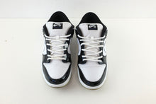 Load image into Gallery viewer, Nike SB Dunk Low Concord