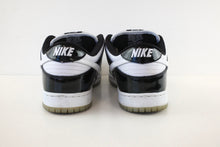 Load image into Gallery viewer, Nike SB Dunk Low Concord