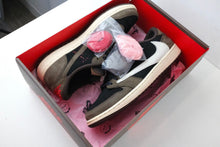 Load image into Gallery viewer, Air Jordan 1 Retro Low Travis Scott Mocha