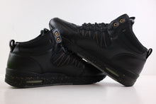 Load image into Gallery viewer, HUF X Wu-Tang HR-1 Boots 20th Anniversary