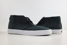 Load image into Gallery viewer, Vans Syndicate Chukka Decon “S” Ice T