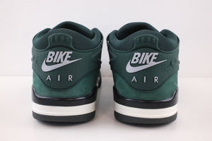 Air Jordan 4 RM SP Nigel Sylvester Grandma's Driveway