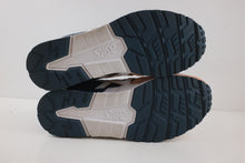 Load image into Gallery viewer, ASICS Gel-Lyte V Kith Salmon Toe