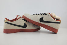 Load image into Gallery viewer, Nike SB Dunk Low Pro Hennessy