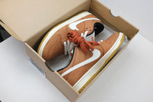 Load image into Gallery viewer, Nike SB Dunk Low Pro Dark Russet