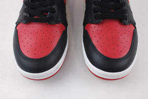 Air Jordan 1 Retro High '85 Bred (2025)