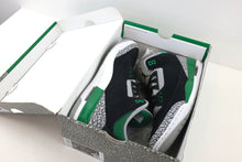 Load image into Gallery viewer, Air Jordan 3 Retro Pine Green