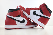 Load image into Gallery viewer, Air Jordan 1 Retro High Chicago (2015)