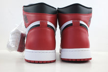 Load image into Gallery viewer, Air Jordan 1 Retro High Chicago (2015)