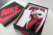 Load image into Gallery viewer, Air Jordan 1 Retro High Chicago (2015)