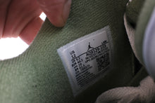 Load image into Gallery viewer, Air Jordan 4 Retro Seafoam (W)