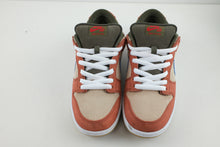 Load image into Gallery viewer, Nike SB Dunk Low Corduroy Dusty Peach