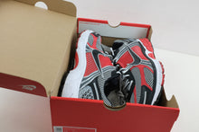 Load image into Gallery viewer, Nike Zoom Vomero 5 Metallic Silver University Red