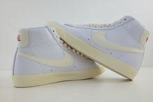 Load image into Gallery viewer, Nike Blazer Mid 77 Vintage Popcorn