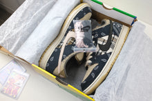 Load image into Gallery viewer, Nike SB Dunk Low Travis Scott