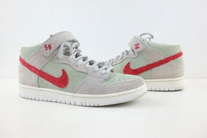 Nike SB Dunk Mid White Widow