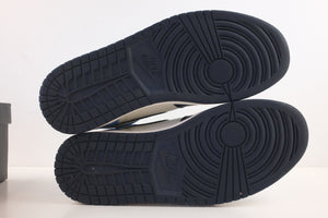 Air Jordan 1 Retro High Obsidian