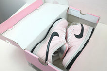 Load image into Gallery viewer, Nike SB Dunk Low Pink Box