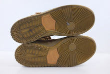 Load image into Gallery viewer, Nike SB Dunk Mid Lewis Marnell