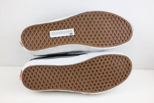 Load image into Gallery viewer, Vans Syndicate SK8-Low "S" Wade Speyer