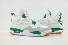 Load image into Gallery viewer, Air Jordan 4 Retro SB Pine Green