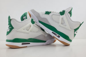 Air Jordan 4 Retro SB Pine Green