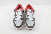 Load image into Gallery viewer, Nike SB Dunk Low Crushed D.C.
