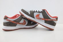 Load image into Gallery viewer, Nike SB Dunk Low Crushed D.C.